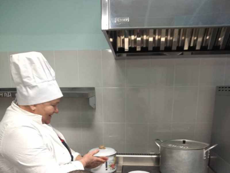 работники столовой